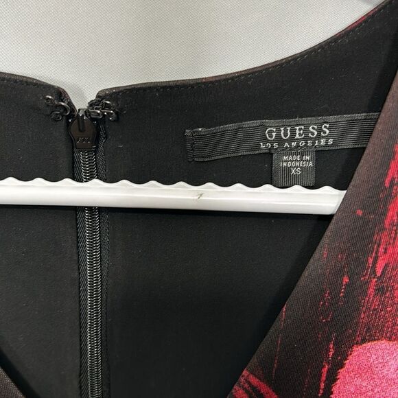 Beautiful floral dresses - Picture 3 of 5